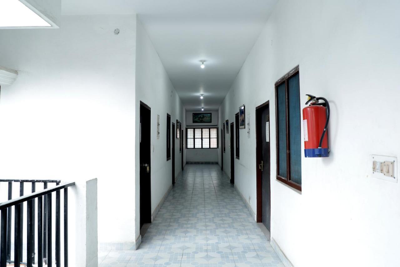 Hotel Magnet House Dehradun Extérieur photo